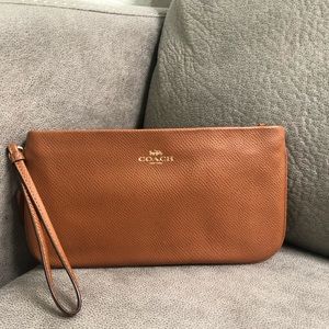 ❌❌SOLD❌❌⭐️💯Authentic Coach Wristlet!